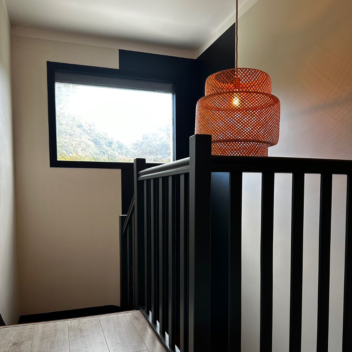 Peinture intérieure et papier peint panoramique dans une maison – projet Klimt